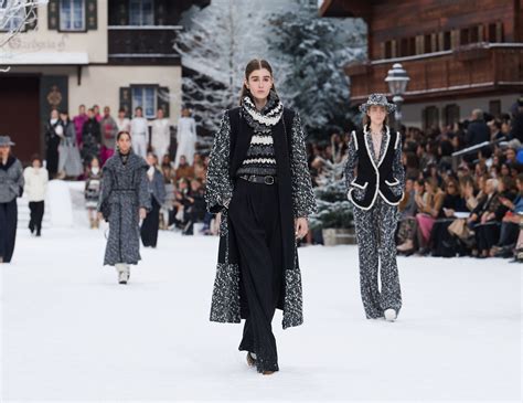 The Fall Winter 2019 20 Show — CHANEL 